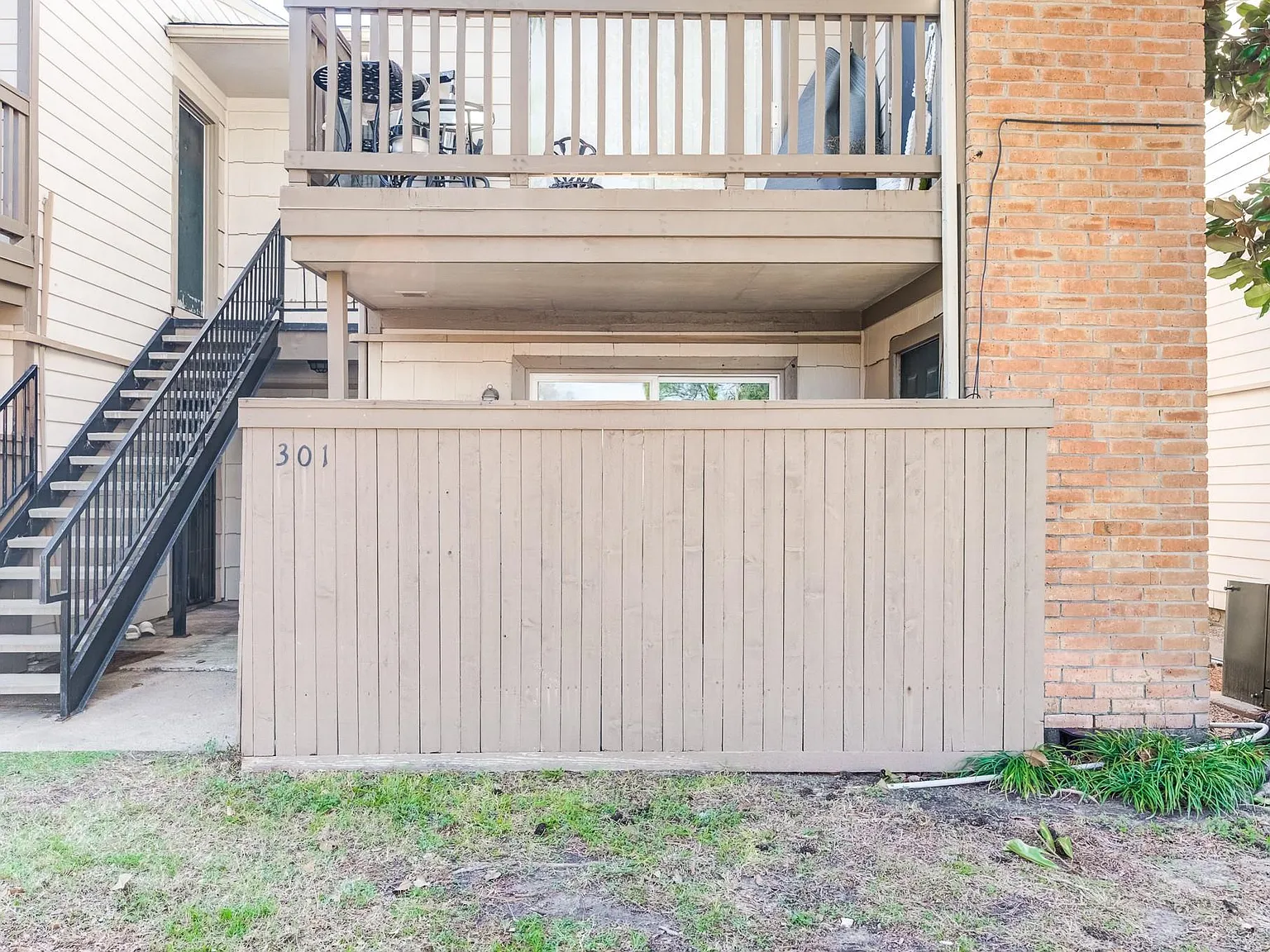 1 bed, 1.0 bath, 693 sqft, $950 — Photo 2