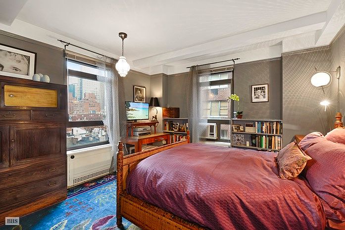 1st image of 2 Beekman Pl #8F