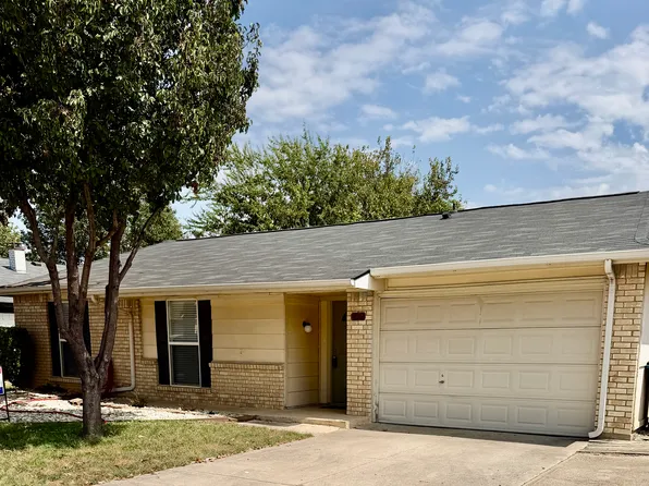 5312 Queens Ct, Lake Dallas, TX 75065