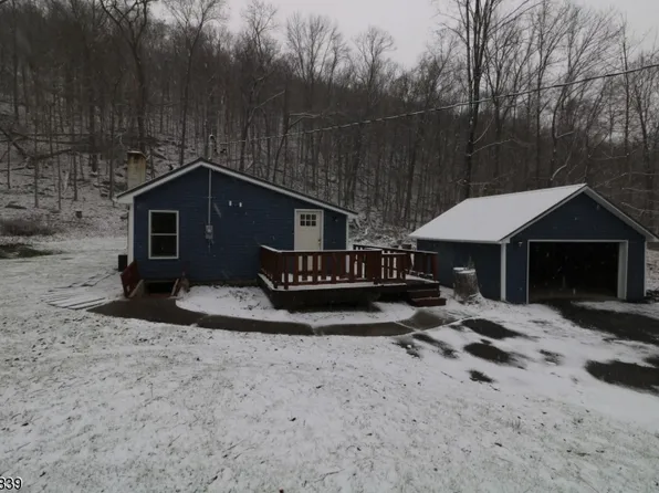 195 W Owassa Tpke, Newton, NJ 07860