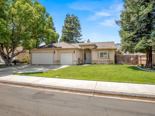 1291 Hillcrest St, Selma, CA 93662
