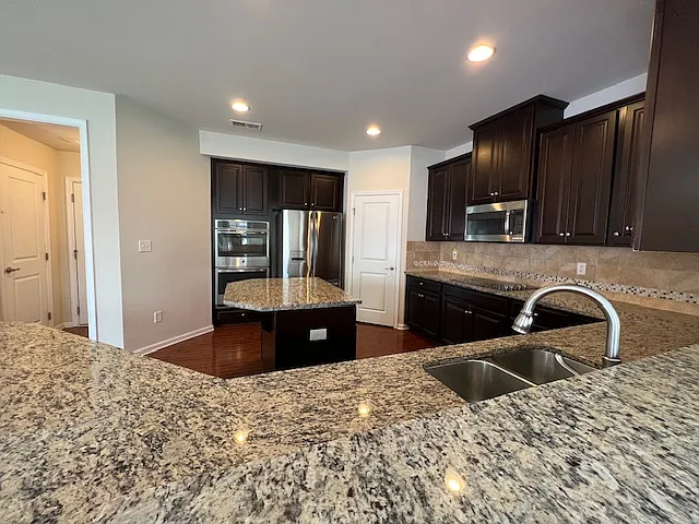 208 Hawser Bnd — Photo 12