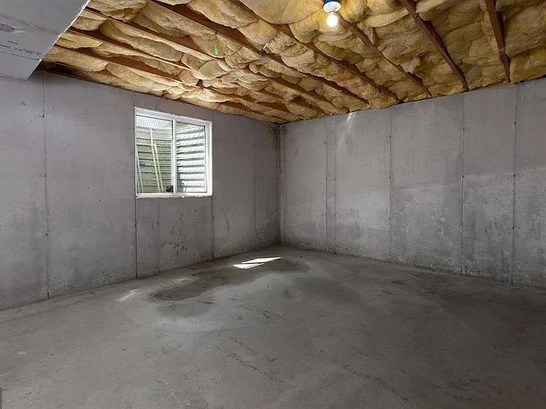 1041 Oberlin Rd — Photo 41
