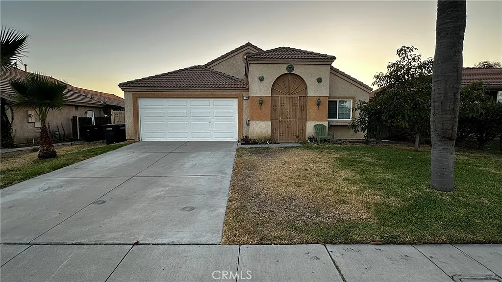 3 bed, 1141 sqft, $3,000 — Photo 1