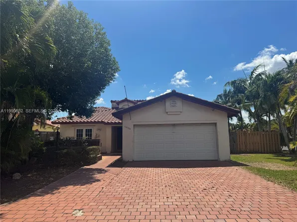 14750 SW 111th St, Miami, FL 33196
