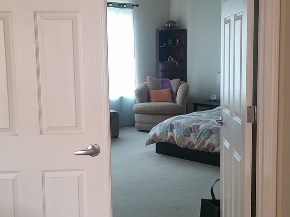 Lg. master suite with soak t
