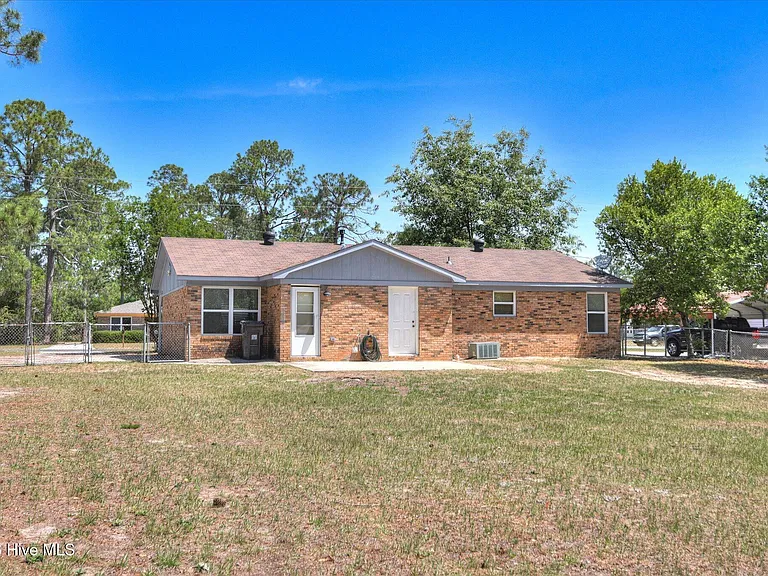 3823 Fairington Dr — Photo 26