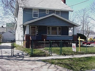 1st image of 686 S Storer Ave