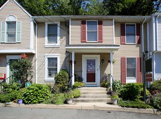 214 S Main St, Lambertville, NJ 08530