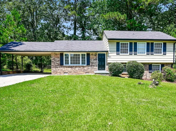2372 Rolling Rock Dr, Conley, GA 30288