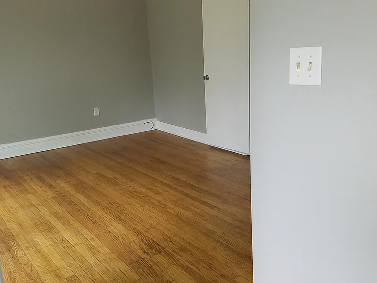 341 Park Ave #1 — Photo 4