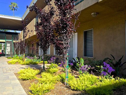 2nd image of 1884 Monrovia Ave APT 1