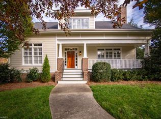 2 Magnolia Ct, Greensboro, NC 27401