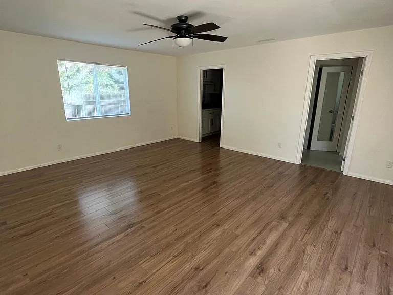 6814 Waite Dr — Photo 50