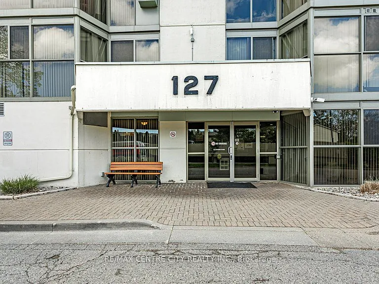 127 Belmont Dr #908 — Photo 5