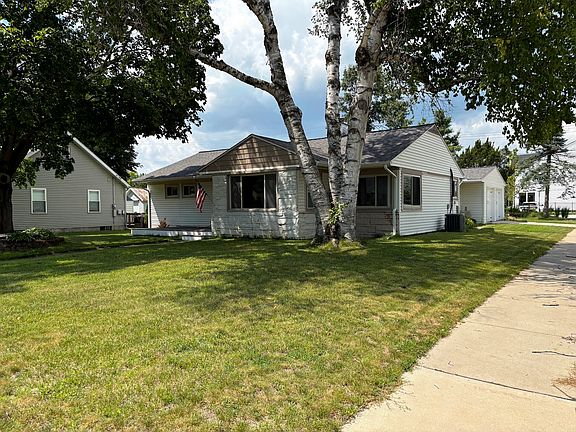 2nd image of 1006 State St
