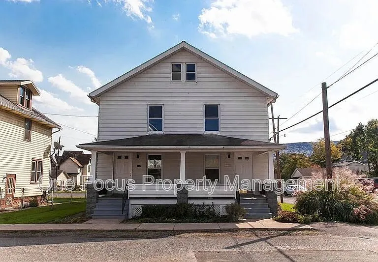 2119 King St — Photo 1