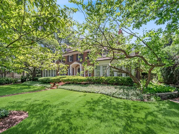 500 Maple St, Winnetka, IL 60093