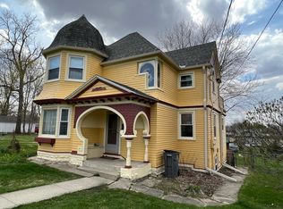 214 S Walnut St, West Union, IA 52175