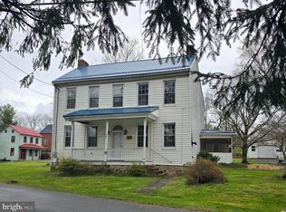 202 Town Spring St, Hedgesville, WV 25427