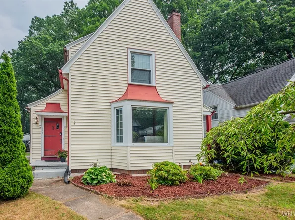 221 Bakerdale Rd, Rochester, NY 14616