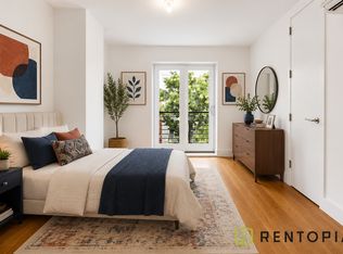 106 Meserole St #4C, Brooklyn, NY 11206