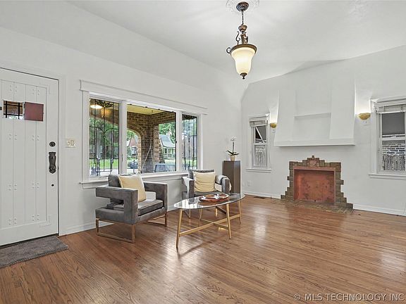 4th image of 2635 E 13th Pl