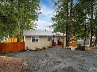10 NE Schooner Pl, Belfair, WA