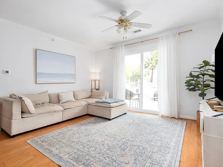 130 River Landing Dr #7106 — Photo 1