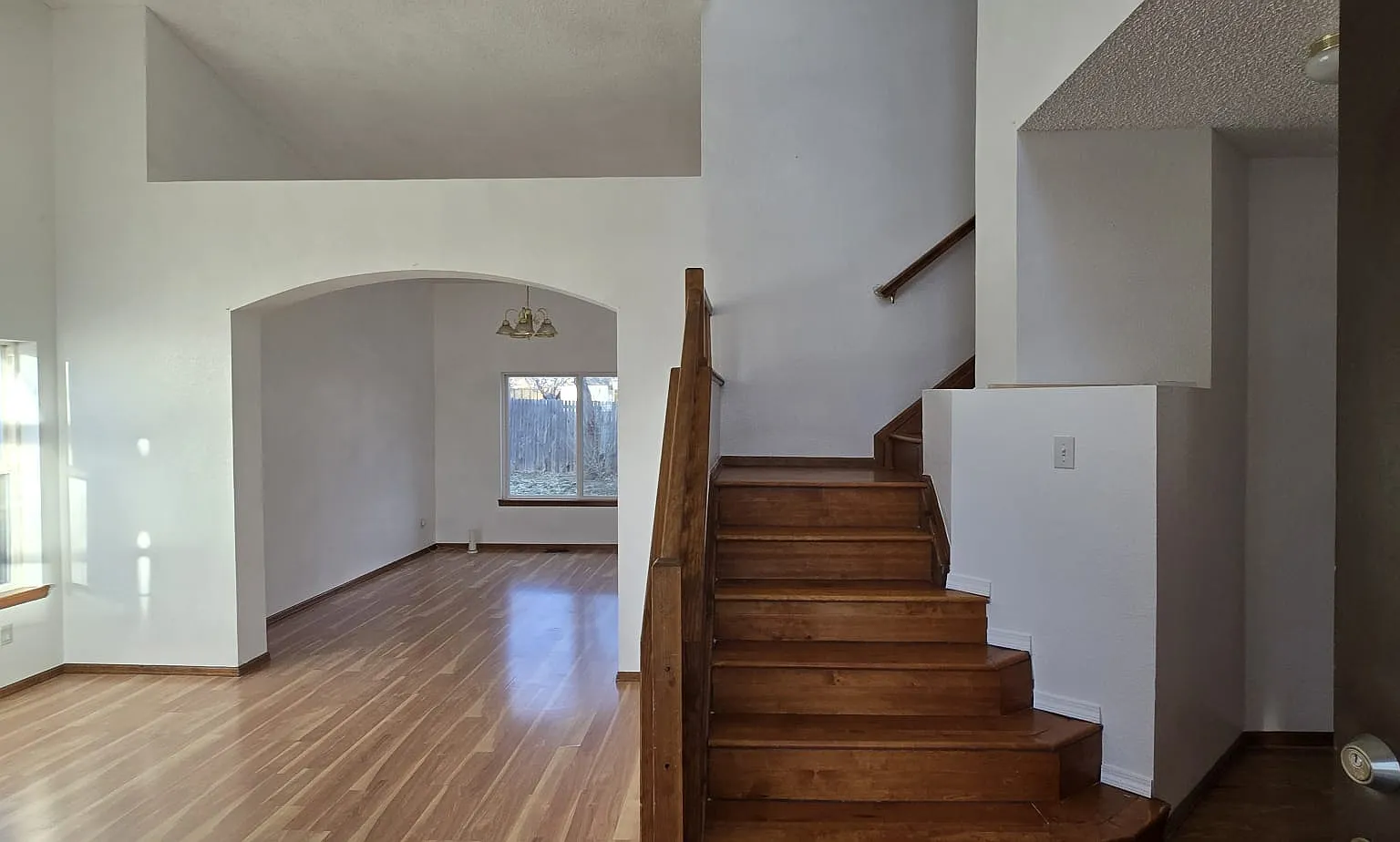 5 bed, 2900 sqft, $3,699 — Photo 4