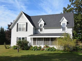 N2345 Parfreyville Rd, Waupaca, WI 54981