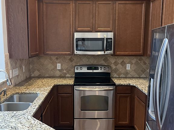 4th image of 5661 Tipperlinn Way #1