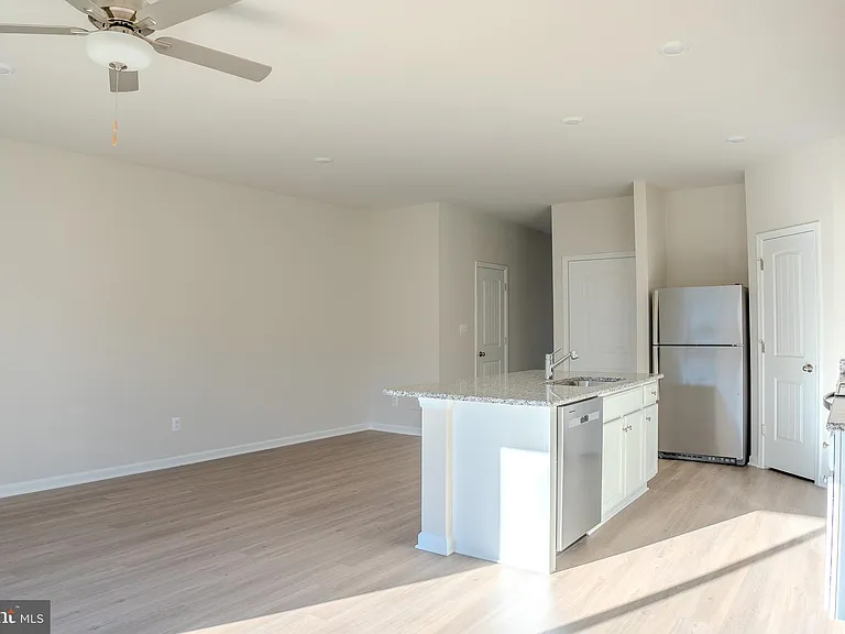 104 Cramsford St — Photo 8