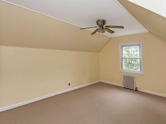 4th image of 8031 254th St