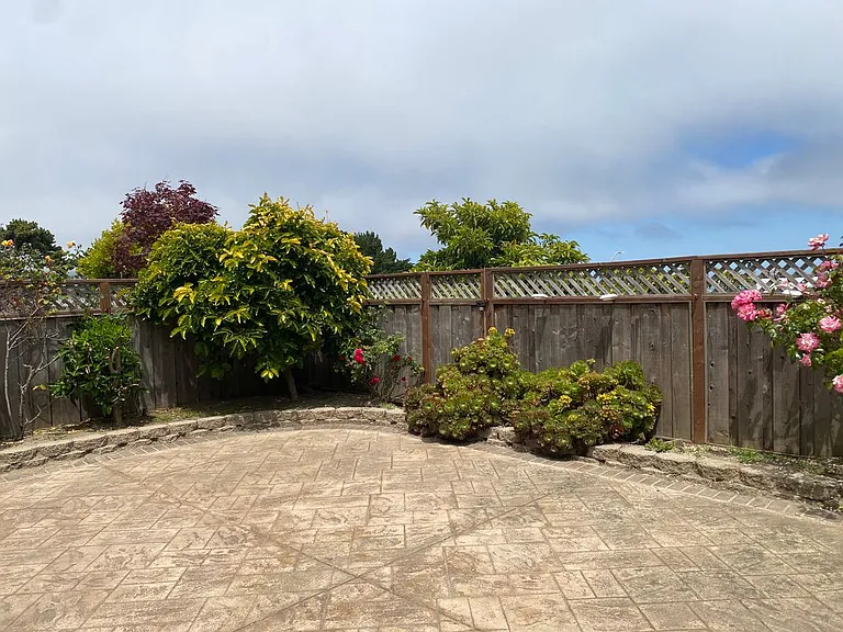 81 Camelot Ct #IN LAW — Photo 25