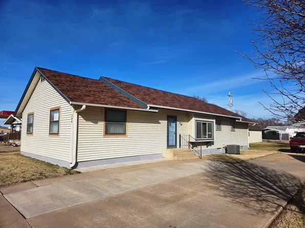 308 N Ash St, Hillsboro, KS 67063