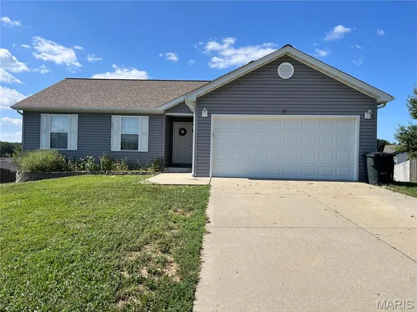 13 Colton Jesse Dr, Winfield, MO 63389