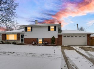 19105 Sherman St, Lansing, IL 60438