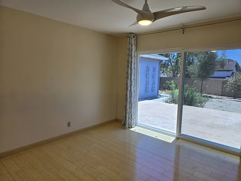 6925 Hyde Park Dr — Photo 20