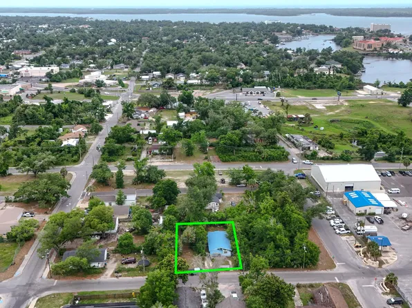 530 E 7th Ct, Panama City, FL 32401