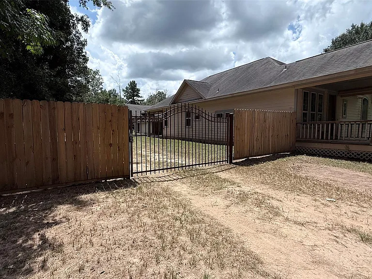 14908 Hannah Way — Photo 4