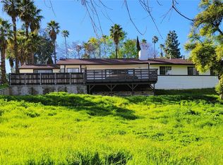 2128 Oak Crest Dr, Riverside, CA 92506