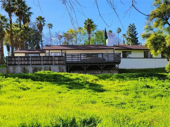 2128 Oak Crest Dr, Riverside, CA 92506