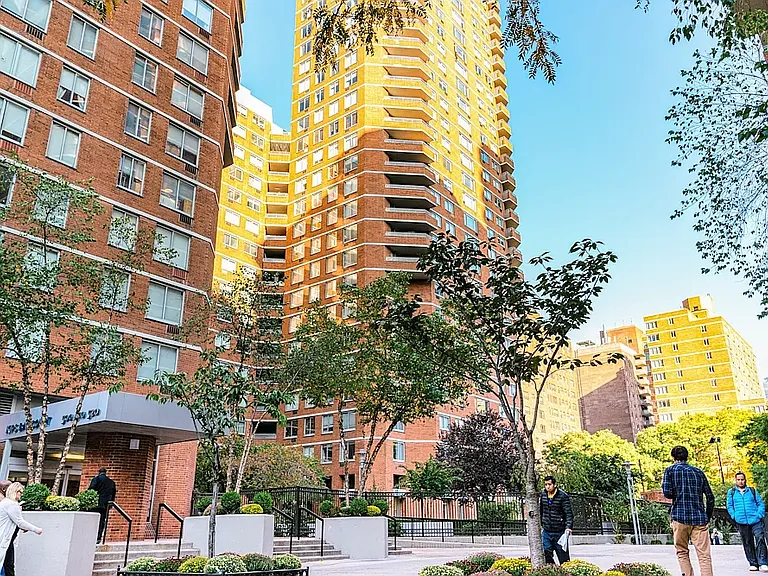 500 2nd Ave #19B — Photo 24