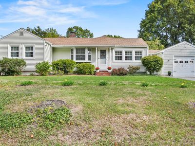 23 West Pine Street, Plaistow, NH, 03865