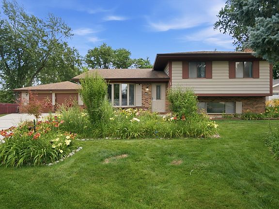 2nd image of 127 Barrett Ln