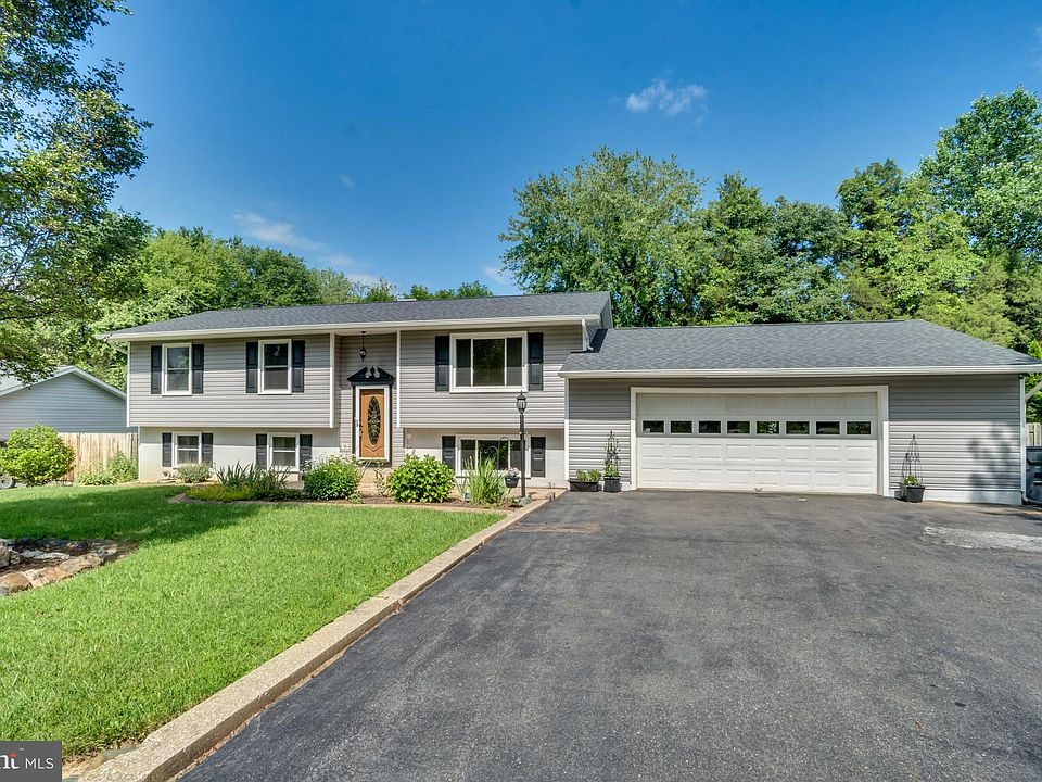 1st image of 105 Meadow Ln