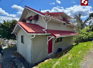 755 Naomi St, Morgantown, WV 26505