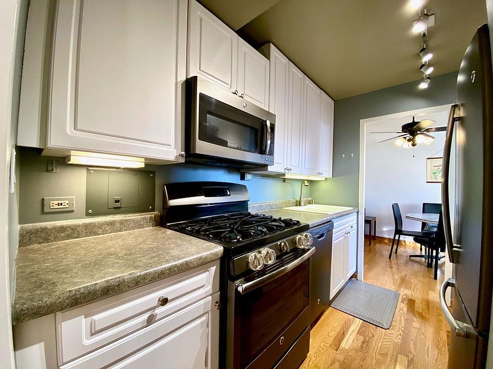 1st image of 3950 N Lake Shore Dr APT 2229