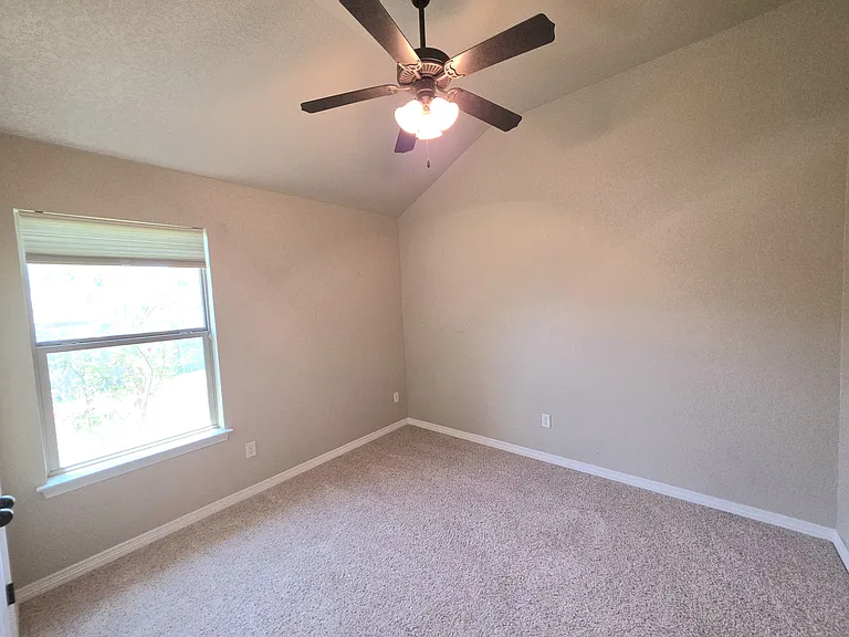 5020 Sean Patrick Gln — Photo 18